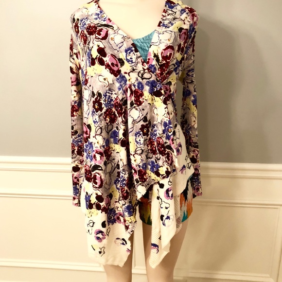 Guinevere Anthropologie Floral Sweater - Picture 3 of 8